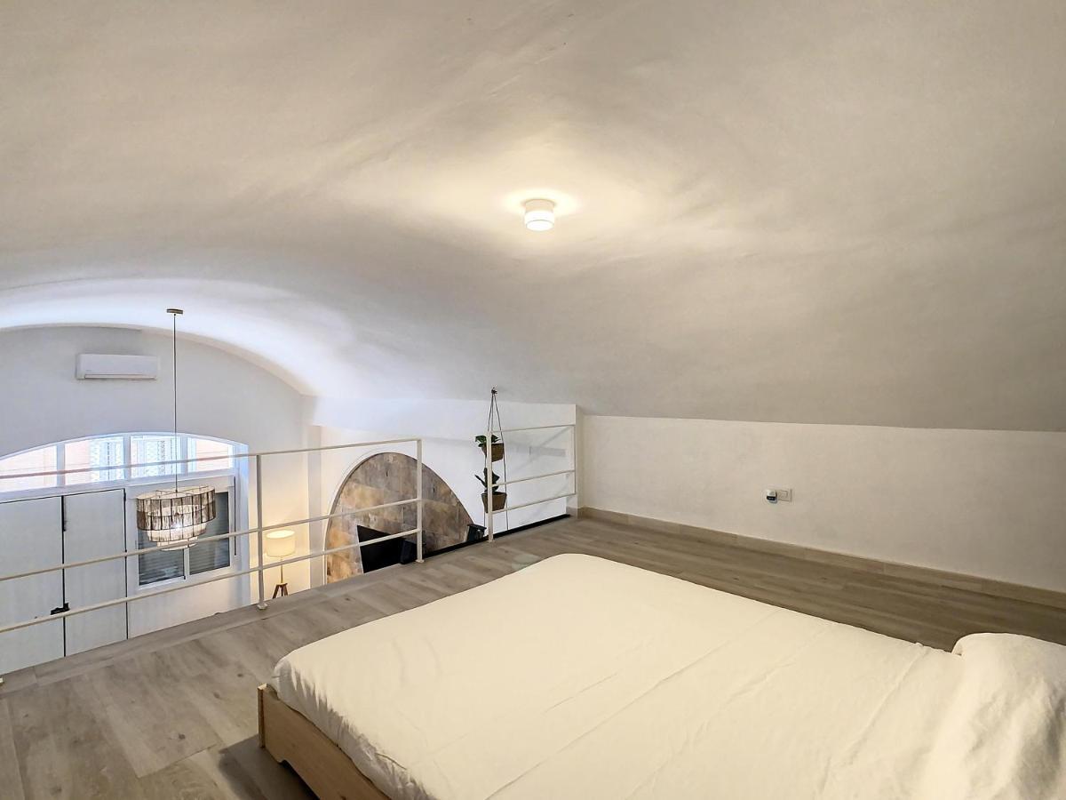 Apartcity Triana Sewilla Zewnętrze zdjęcie
